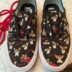 Vans 7 1/2 Comfy Cush Custom Gremlins